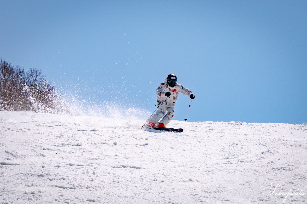 キロロリゾート｜ポカポカ陽気で絶好の春スキー日和♪こんな日は、みんなで思いっきり春雪を満喫しましょう！